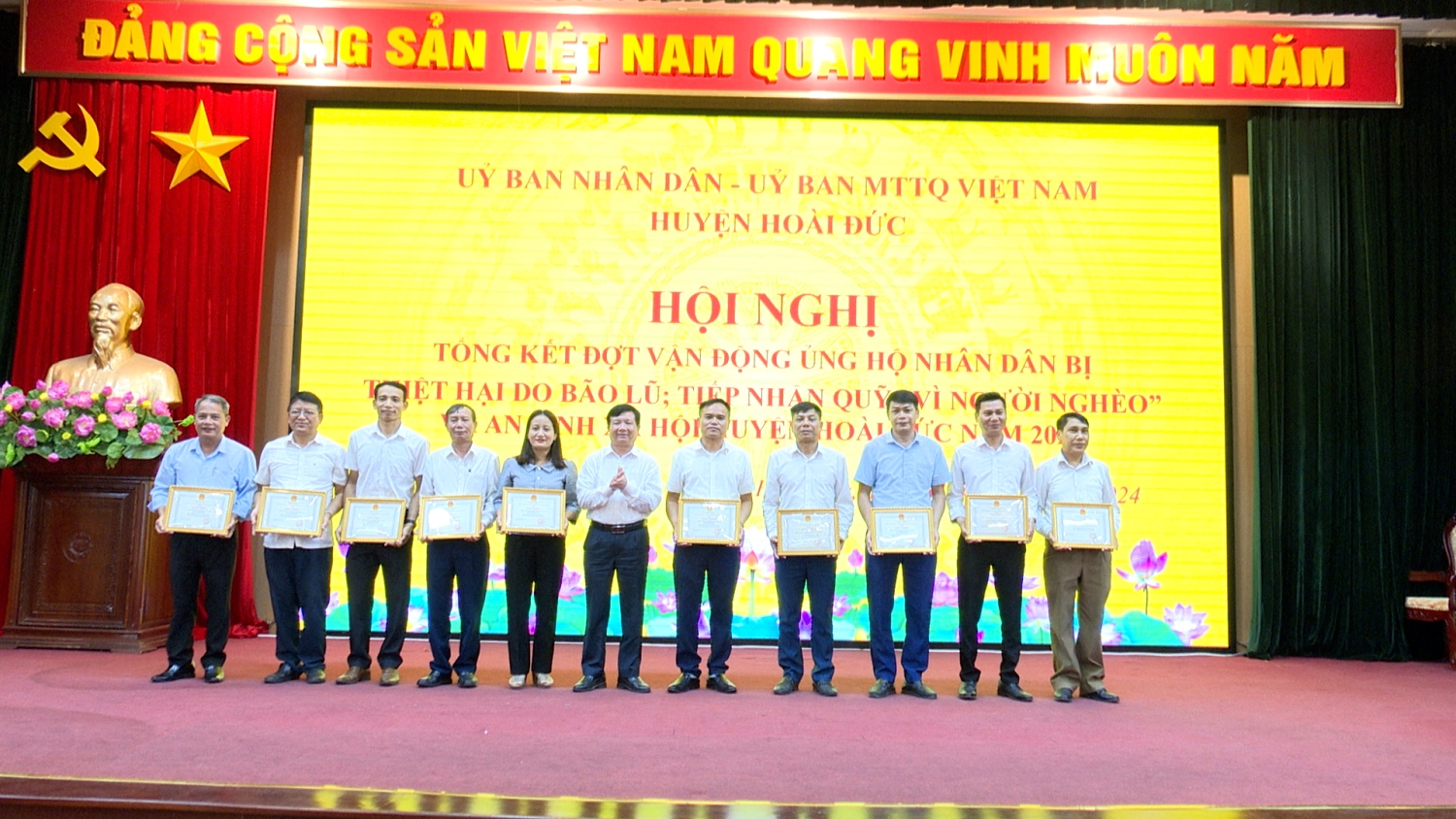 UBND, UB MTTQ huyện tiếp nhận ủng hộ quỹ Quỹ “Vì người nghèo” và an sinh xã hội